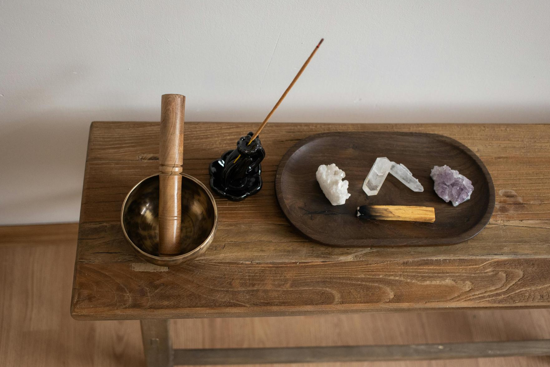 Móveis que Trazem Paz: Como Criar um Ambiente Espiritual e Sereno em Seu Consultório