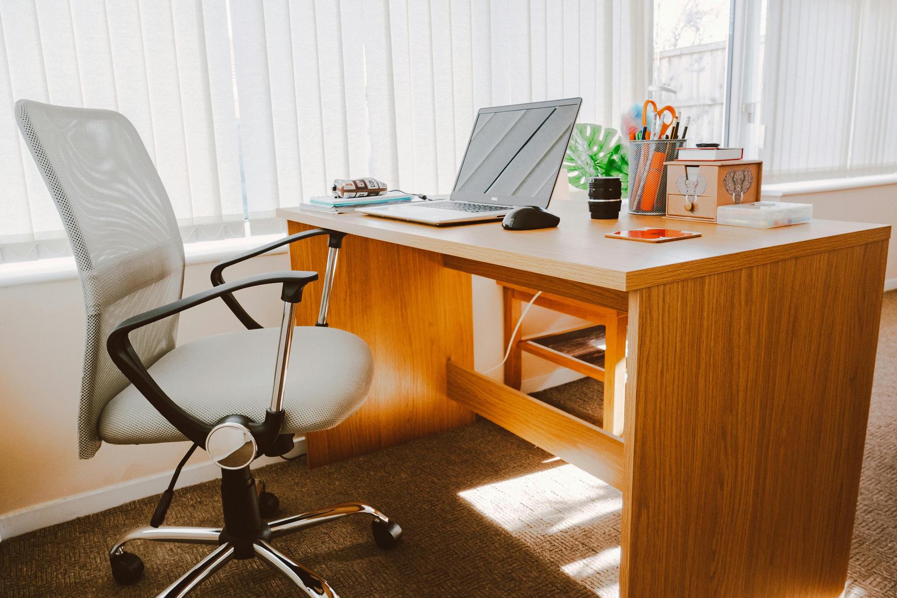 Decoração Funcional: Móveis Inteligentes para Otimização de Pequenos Ambientes em Consultórios