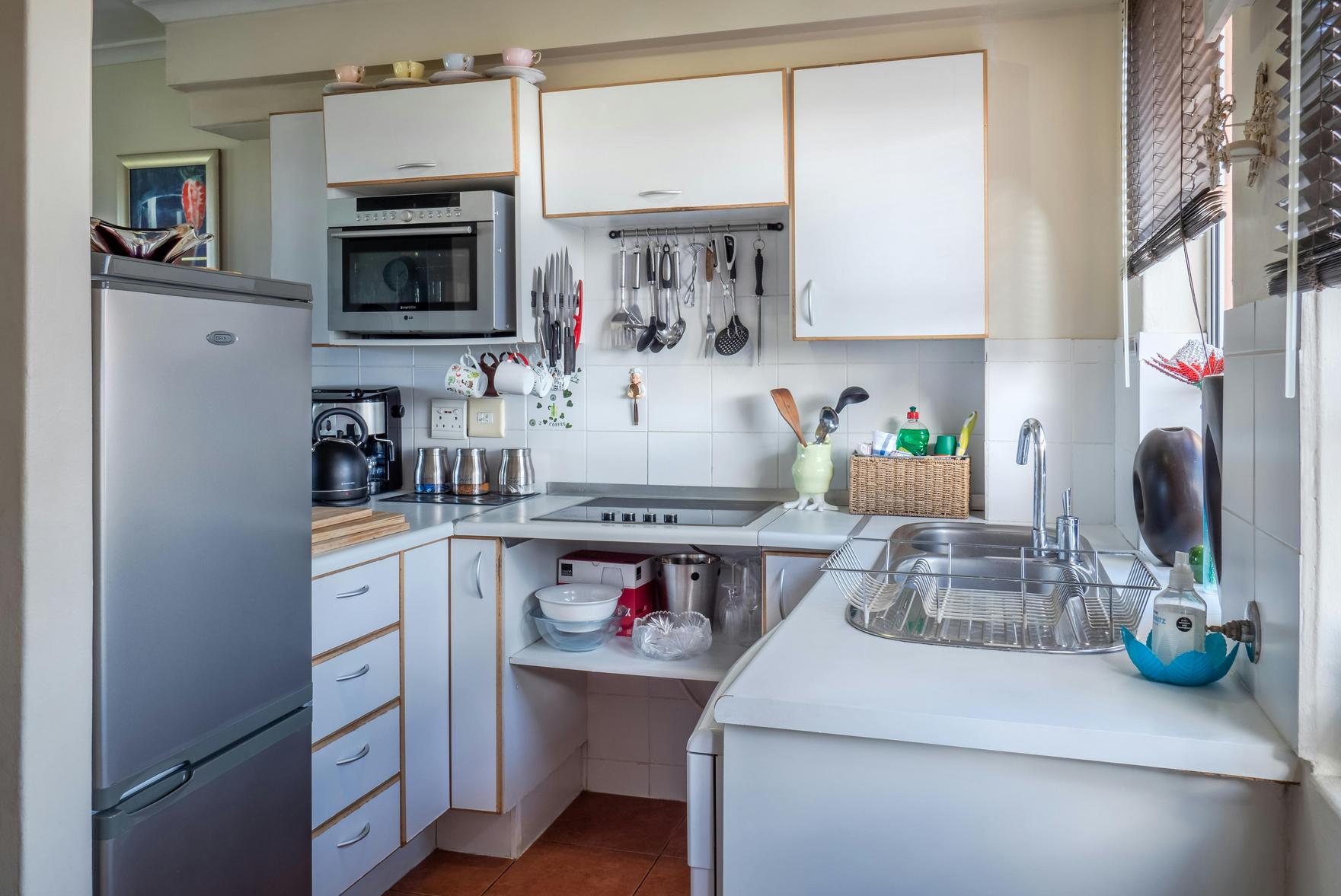 Decoração Acessível: Dicas de Móveis Funcionais para Transformar sua Casa com Estilo e Economia