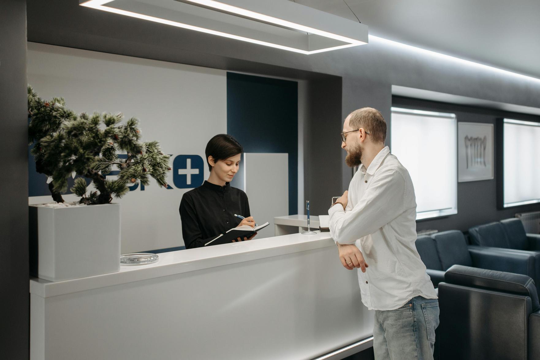 Conforto no Ambiente Médico: Como Criar Espaços Aconchegantes em Consultórios e Clínicas