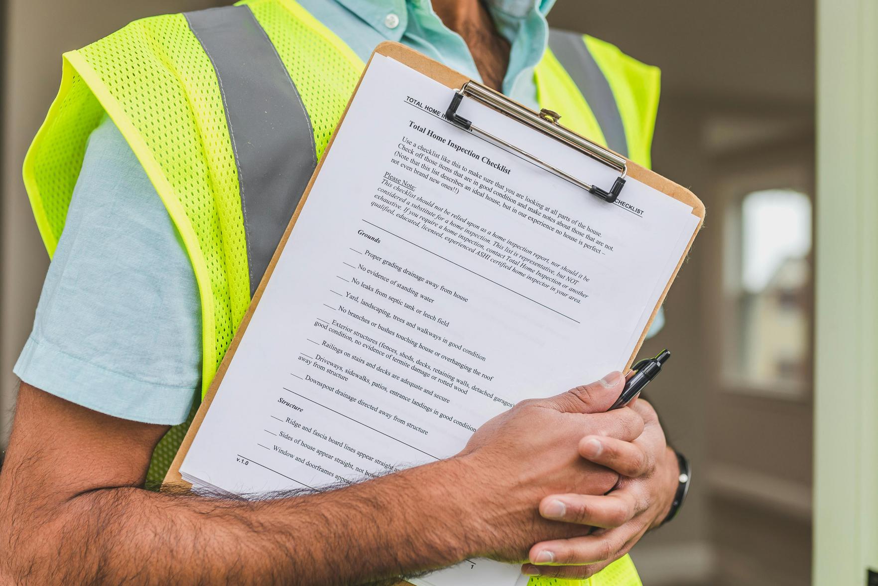 Dicas de Segurança Residencial e Manutenção de Imóveis na Zona Leste
